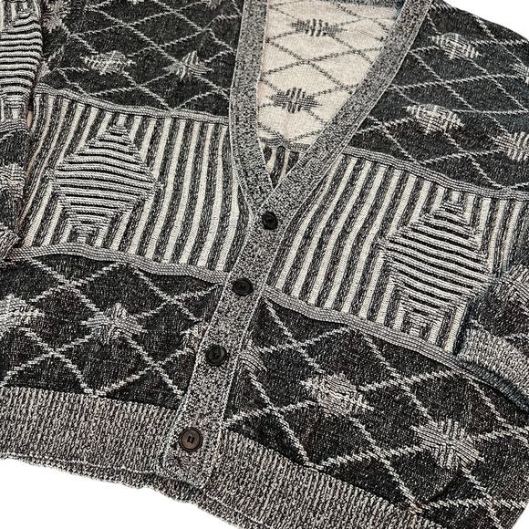 Vintage Men’s Black & Gray Geometric Knit Cardigan Sweater USA Made - Picture 2 of 5